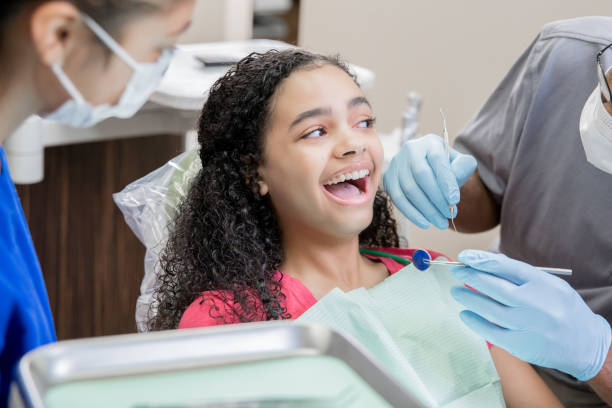 Best Cracked Tooth Emergency Dentist  in East Hemet, CA
